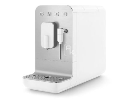 Автоматическая кофемашина Smeg BCC02WHMEU